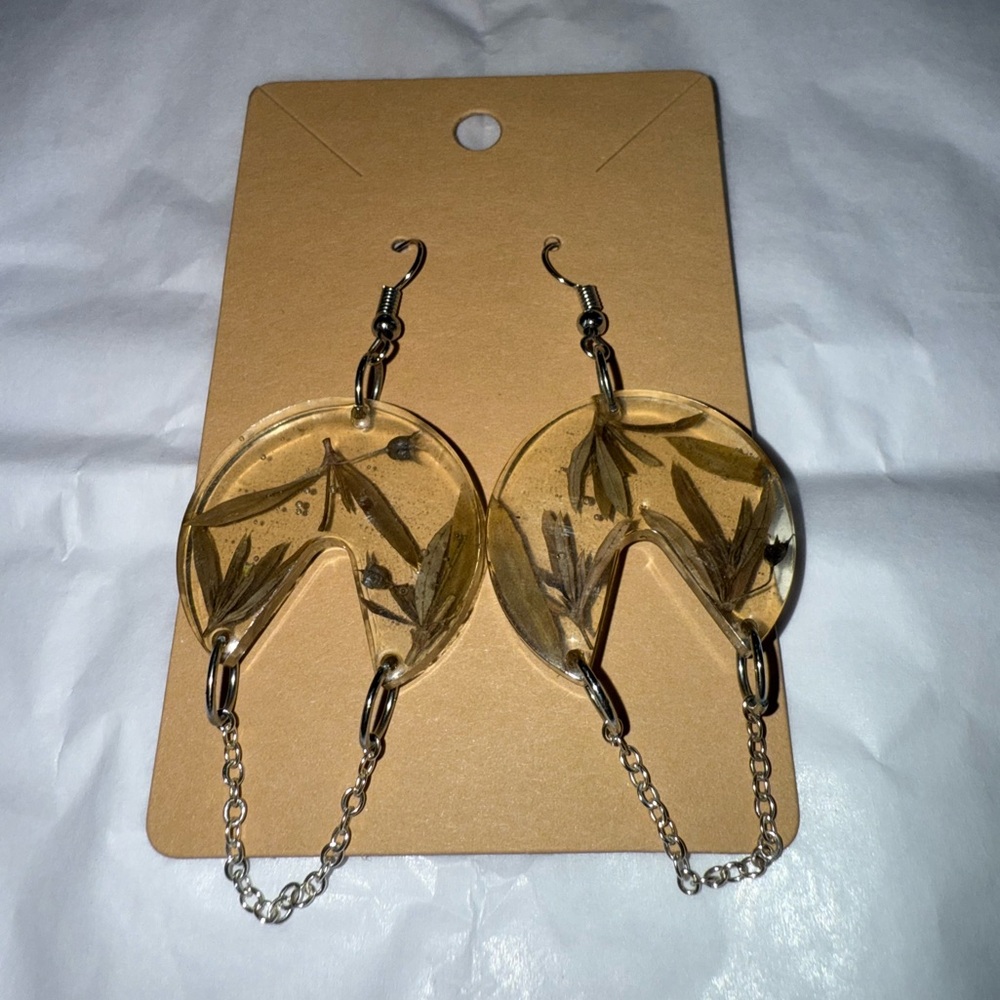 Elegant Silver Leaf Dangle Earrings